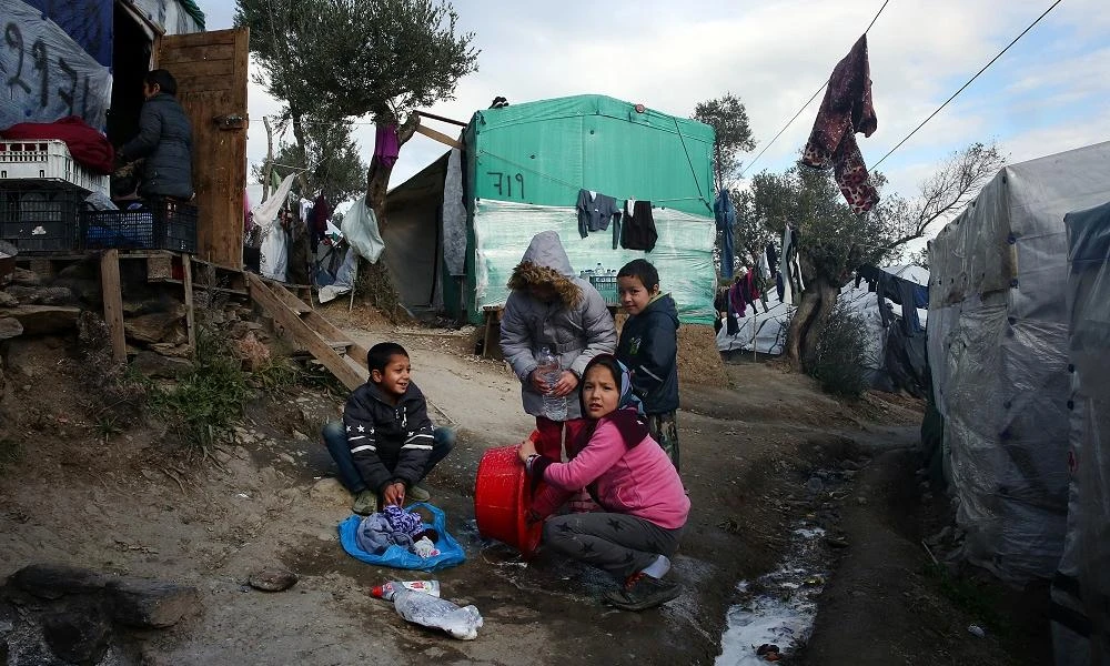 DW: Σημαντικά βελτιωμένη η κατάσταση στους προσφυγικούς καταυλισμούς στα ελληνικά νησιά